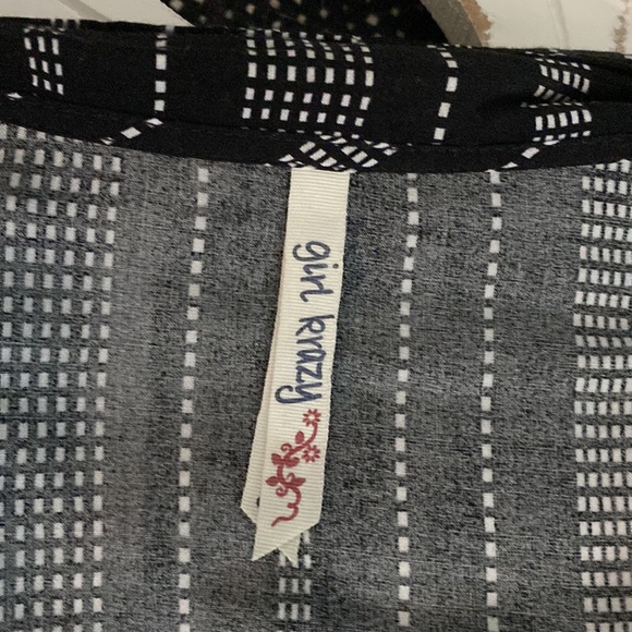 Black and white blouse. Size small from girl krazy. - Picture 4 of 7